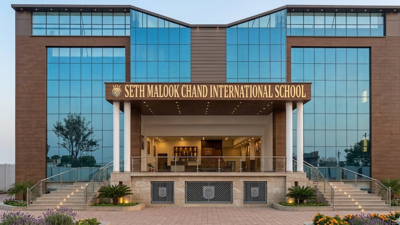 SMCIS - School